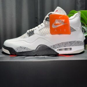 Jordan 4 White Cement DS Sneakers